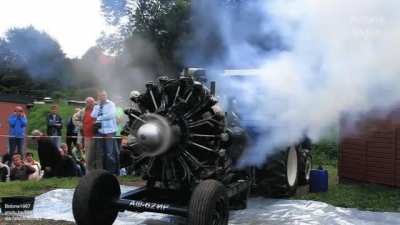 Radial engine