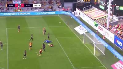 Gol perdido de Aster Vranckx do Kv Oostende na segunda divis&atilde;o do Belgic&atilde;o