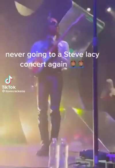 blursed_concert