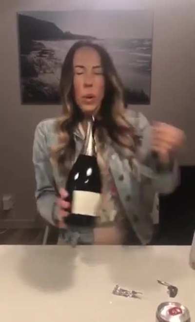 WCGW opening a champagne bottle without understanding corks