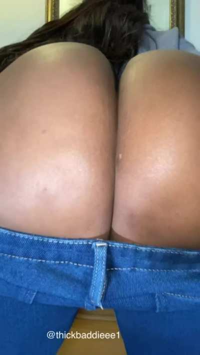 Should I wear jeans more often ?