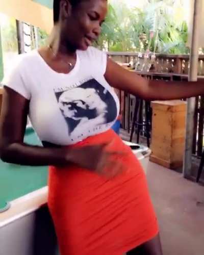 Boob twerking