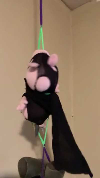 "She's dancing for the groceries" My kid wanted me to make a super hero peppa pig. Fail. Meet BDSM/Stripper Pepita 🐷🐽