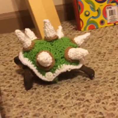 Yarn costume