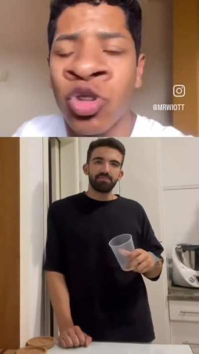 *Lo snifea* 👃