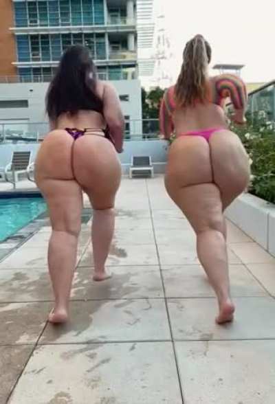Lawdy! 😳😳