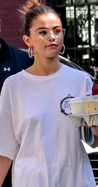 Braless in NYC