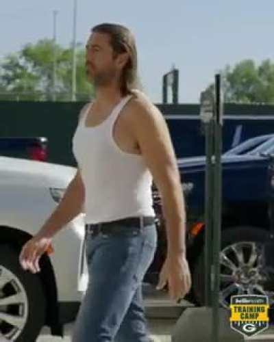 Aaron Rodgers arrives at training camp looking like Nicolas Cage in &lsquo;Con Air&rsquo;