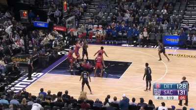 [Highlight] Pistons end the game on a 13-1 run in the last 3 minutes to steal a win from the Kings