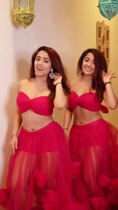 Jhumka gira re bareili ke bazaar mein