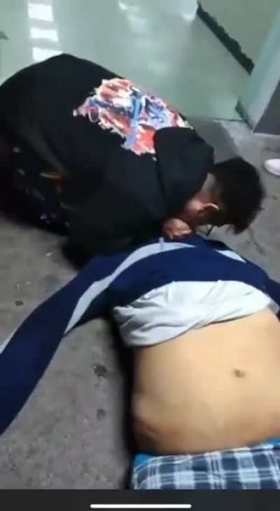 Y &eacute;l recuper&aacute;ndose en un Palacio. Aqu&iacute; est&aacute; su sistema de salud nivel Dinamarca. 😔