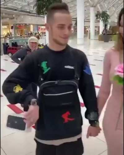 Where’s the mall security when you need them?