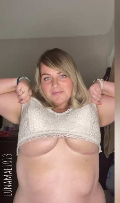 Does seeing my tits make your day better? 😋