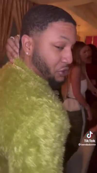 Nigga gone steal Christmas