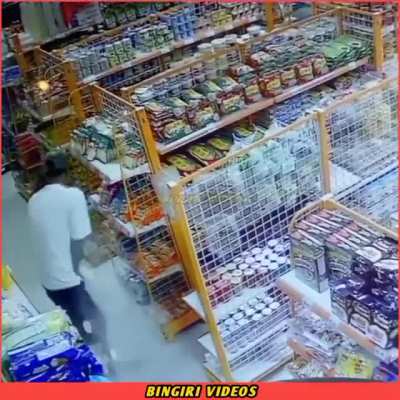 To steal flour