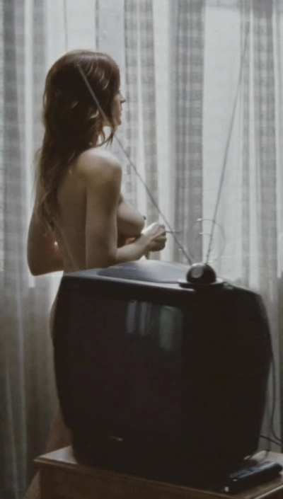 Irene Azuela in 'Las oscuras primaveras'