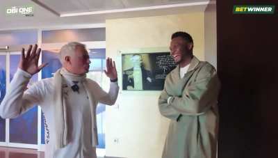 Jos&eacute; Mourinho mocking Kurt Zouma