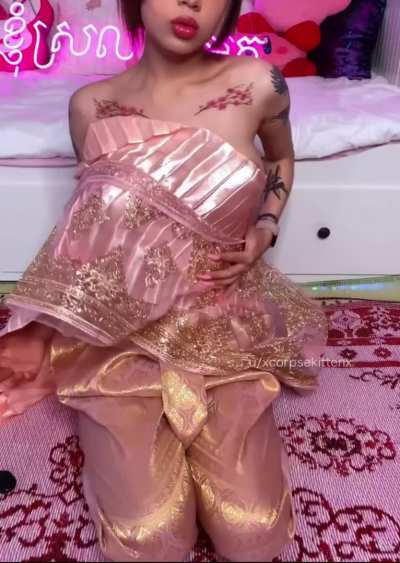 Breed me in my traditional clothes