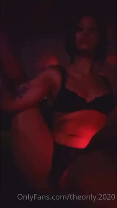Her Onlyfans Are Mostly Teasers , But I Posted a Few For The Boyz 🙏
