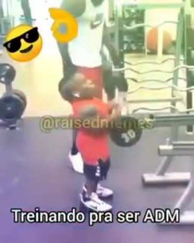An&atilde;o bombado passando no grupo pra dar um boa noite
