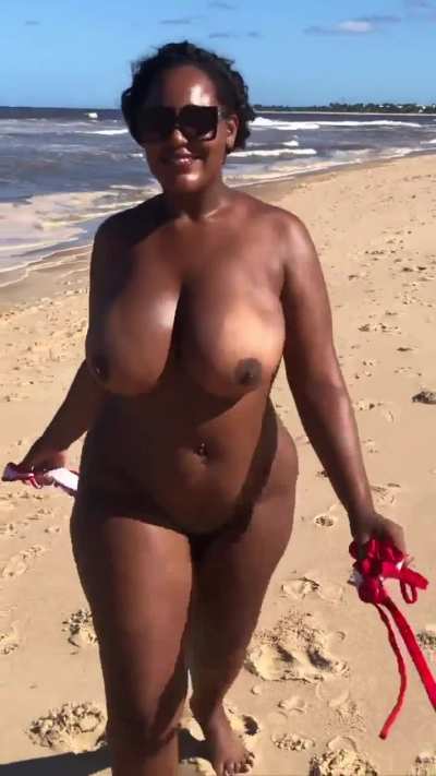 Grandona na praia 