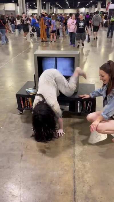 This next level Sadako cosplay
