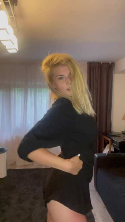 Why isn&rsquo;t your handprint on this ass baby?