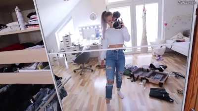 Julia in Bestform ... Video: "Ob ich abgenommen habe"