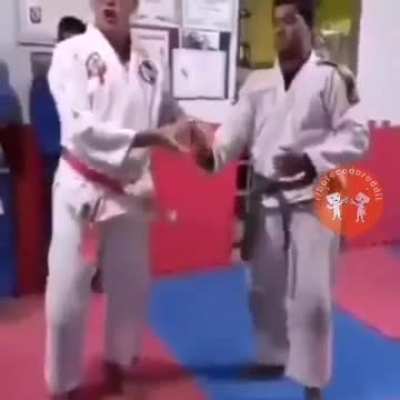 Quando o ladrao upa pro level 2 