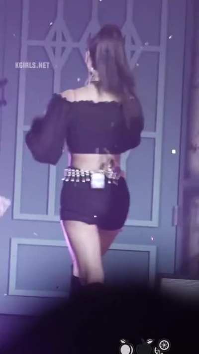 Twice - Momo