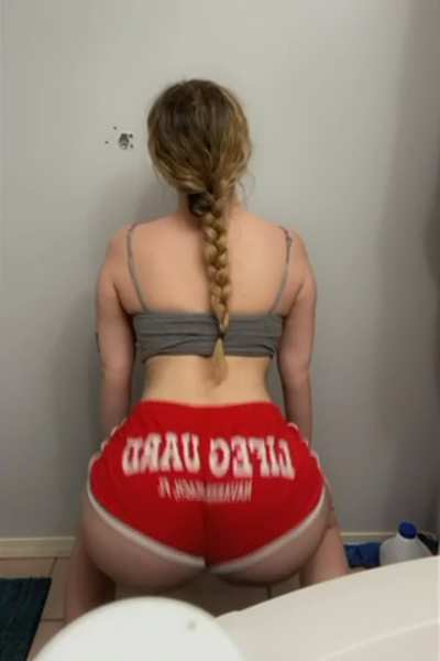 Bouncy fuckdoll