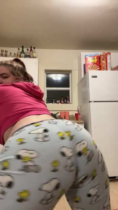 they said i don&rsquo;t got no ass 😂🤷🏼&zwj;♀️