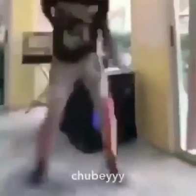 Ser&aacute; que algu&eacute;m conhece a m&uacute;sica