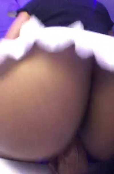 who can i ride like this? make sure u give me the deepest creampie ! 😋