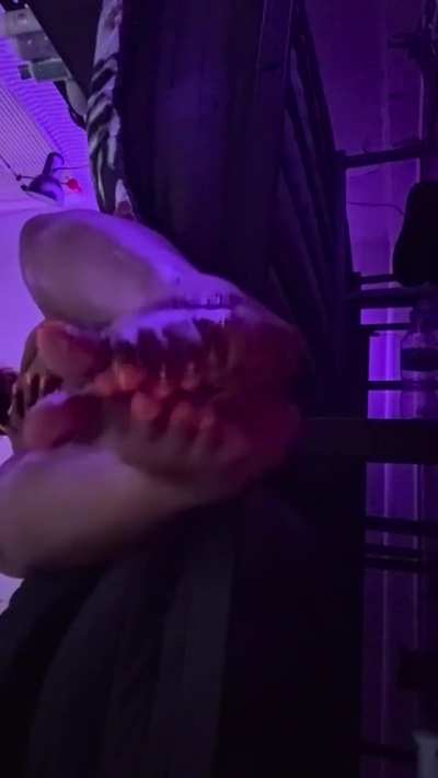 Oily soles and toes🥰🥰