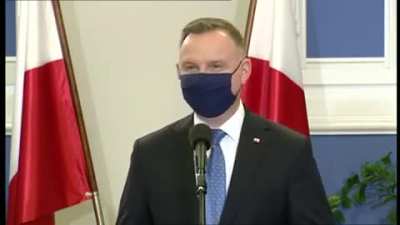 Andrzej Duda komentuje przebieg wybor&oacute;w 2020, koloryzowane