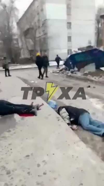 Kharkov, Ukraine. The Russian military fired massively at the civilian population from Grad. "Dozens of dead and hundreds of wounded. This horror must be seen by the whole world"