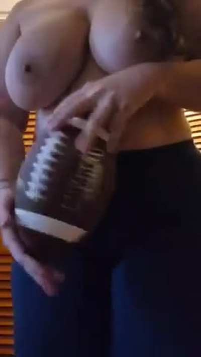 My booty loves football Sundays!
