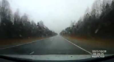 Lada Granta drove into the oncoming lane and crashed head-on with VAZ 2107. Three people died; passenger of "Granta", the driver and front passenger of "2107". Two more were injured.