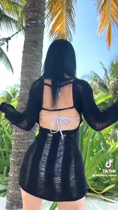 Qu&eacute; rico brinca ese culo tan grande 🍑🔥
