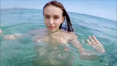 Alisa swims naked, Part 3