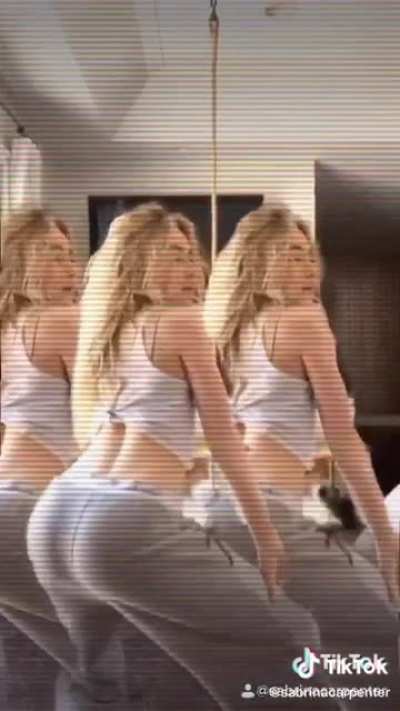 🤤