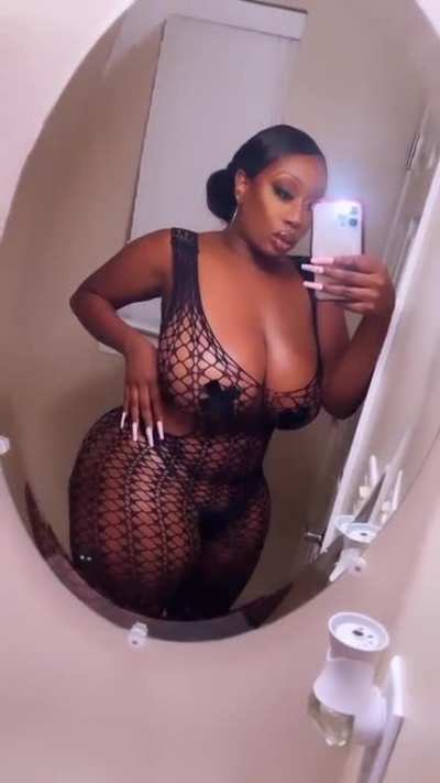 marquita bevans (@cupcakebarbie_cali)