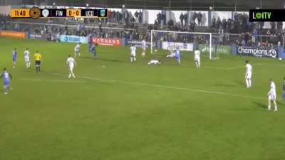 Grade Lomboto gets the scoring going early in a wild match between Finn Harps and UCD that saw a total of 7 goals put in. The final score doesn&rsquo;t matter, all that matters is both teams had fun.