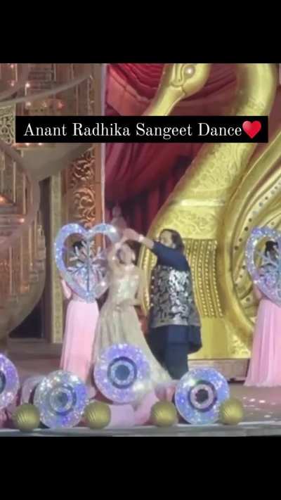 Dance of Bride &amp;amp; Groom