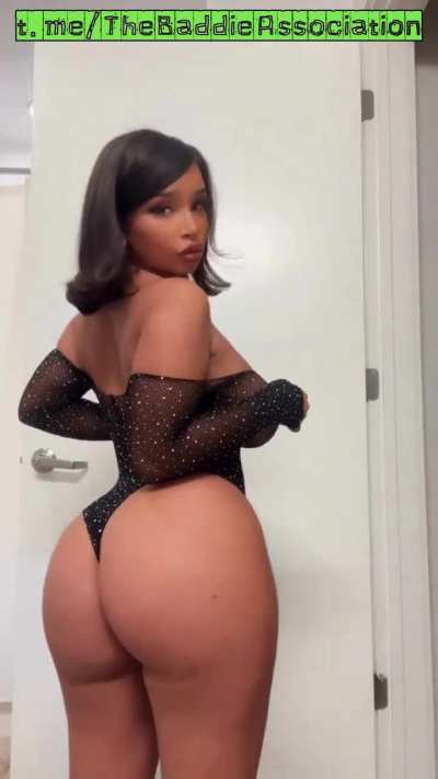 BustyBabe