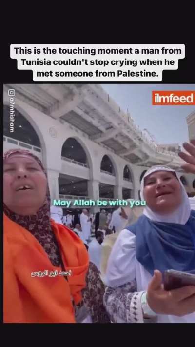 Man from Tunisia couldn&rsquo;t stop crying when he met someone from Palestine