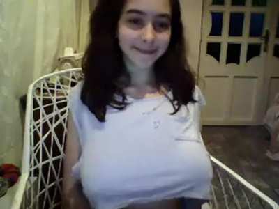 She is the absolute queen, perfect tits and super cute😍 #reveal