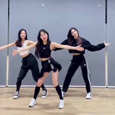 [211116] Yujin, Bahiyyih &amp; Youngeun TikTok update: I&acirc;d wanna be me too&eth;&eth;&micro;