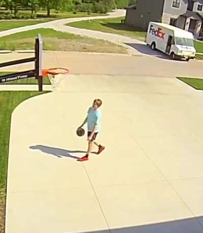 Delivering a bucket